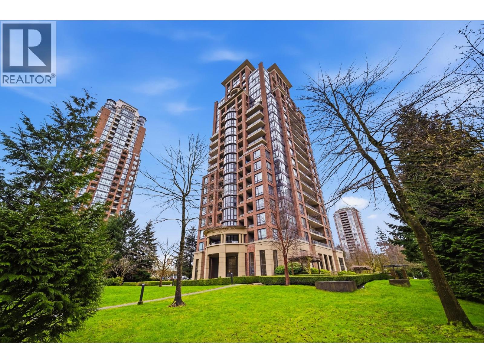 1801 6833 STATION HILL DRIVE, burnaby, British Columbia