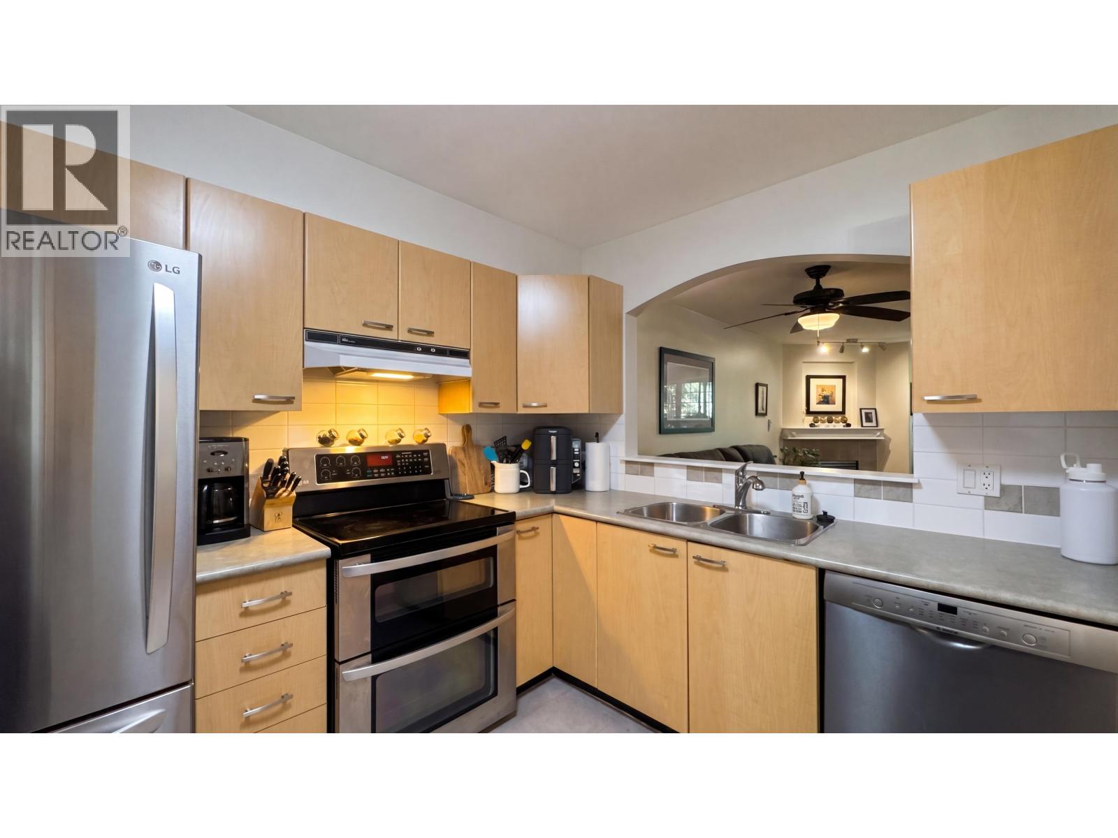 106 8495 Jellicoe Street, Vancouver, British Columbia  V5S 2J4 - Photo 8 - R3163869