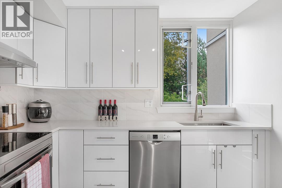 601 7321 Halifax Street, Burnaby, British Columbia  V5A 4R5 - Photo 4 - R3163881