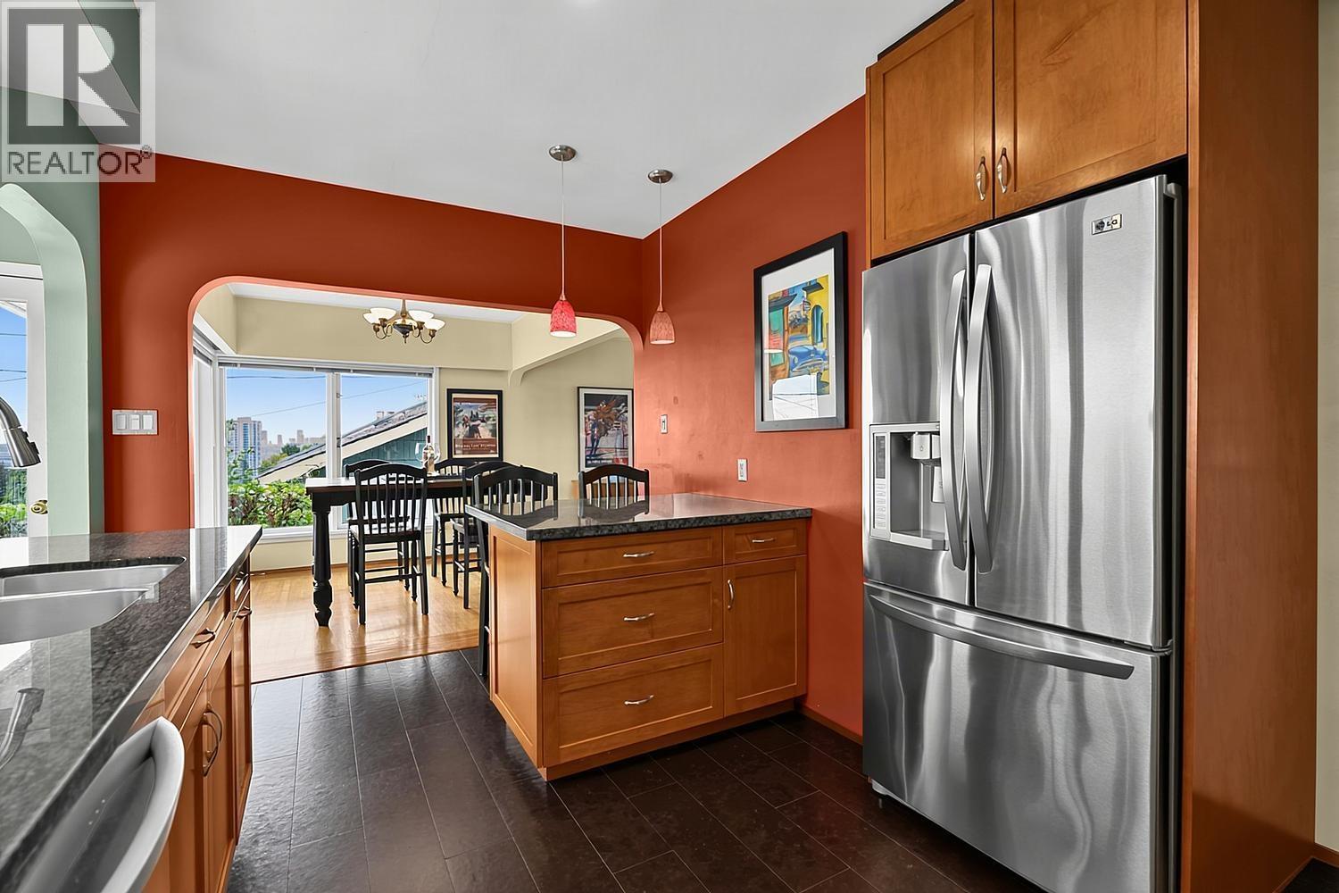 837 Burnaby Street, New Westminster, British Columbia  V3L 4V8 - Photo 10 - R3163840