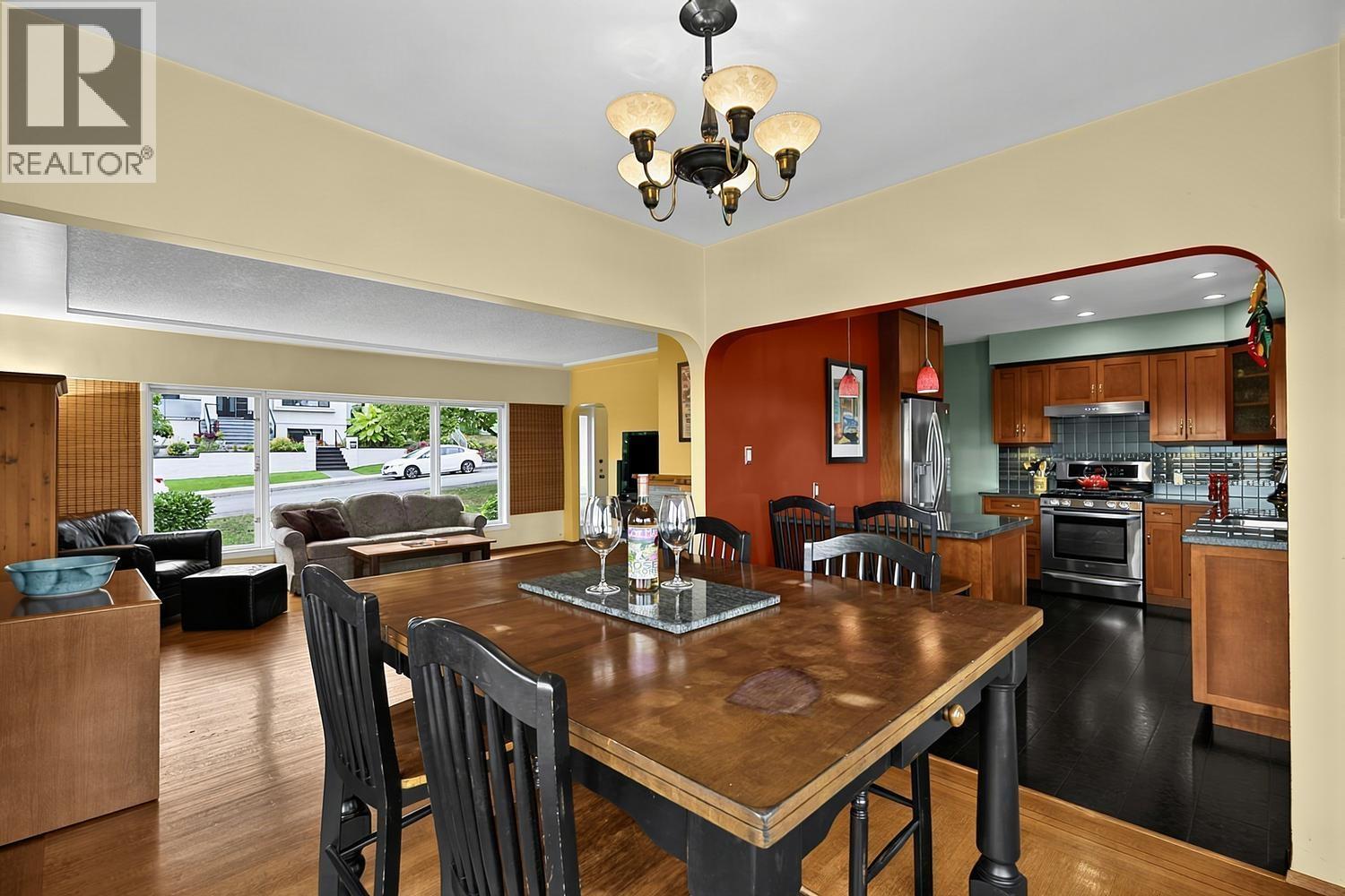 837 Burnaby Street, New Westminster, British Columbia  V3L 4V8 - Photo 7 - R3163840