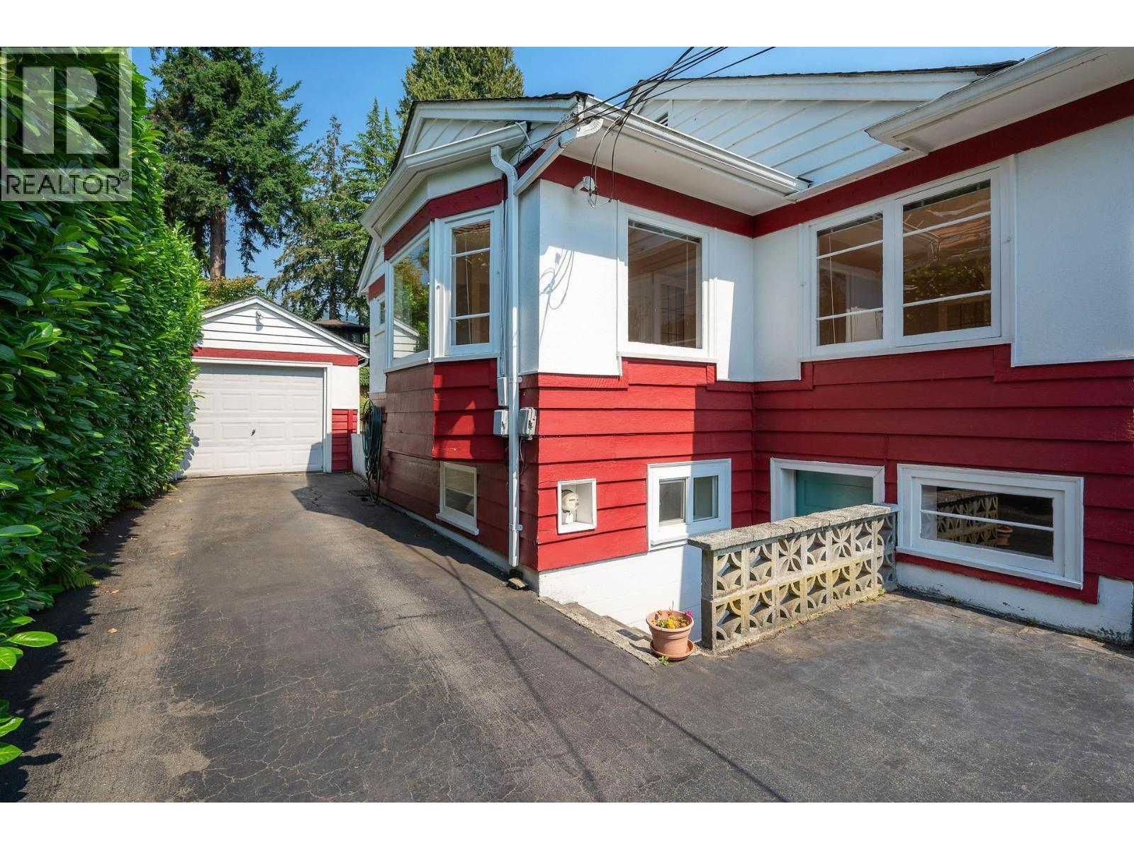 1737 Haywood Avenue, West Vancouver, British Columbia  V7V 1W8 - Photo 4 - R3163898