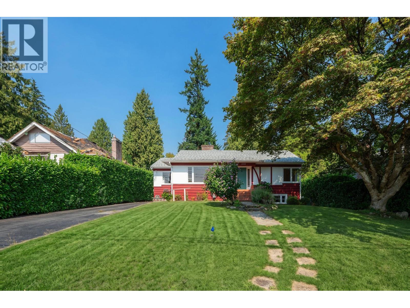 1737 Haywood Avenue, West Vancouver, British Columbia  V7V 1W8 - Photo 5 - R3163898
