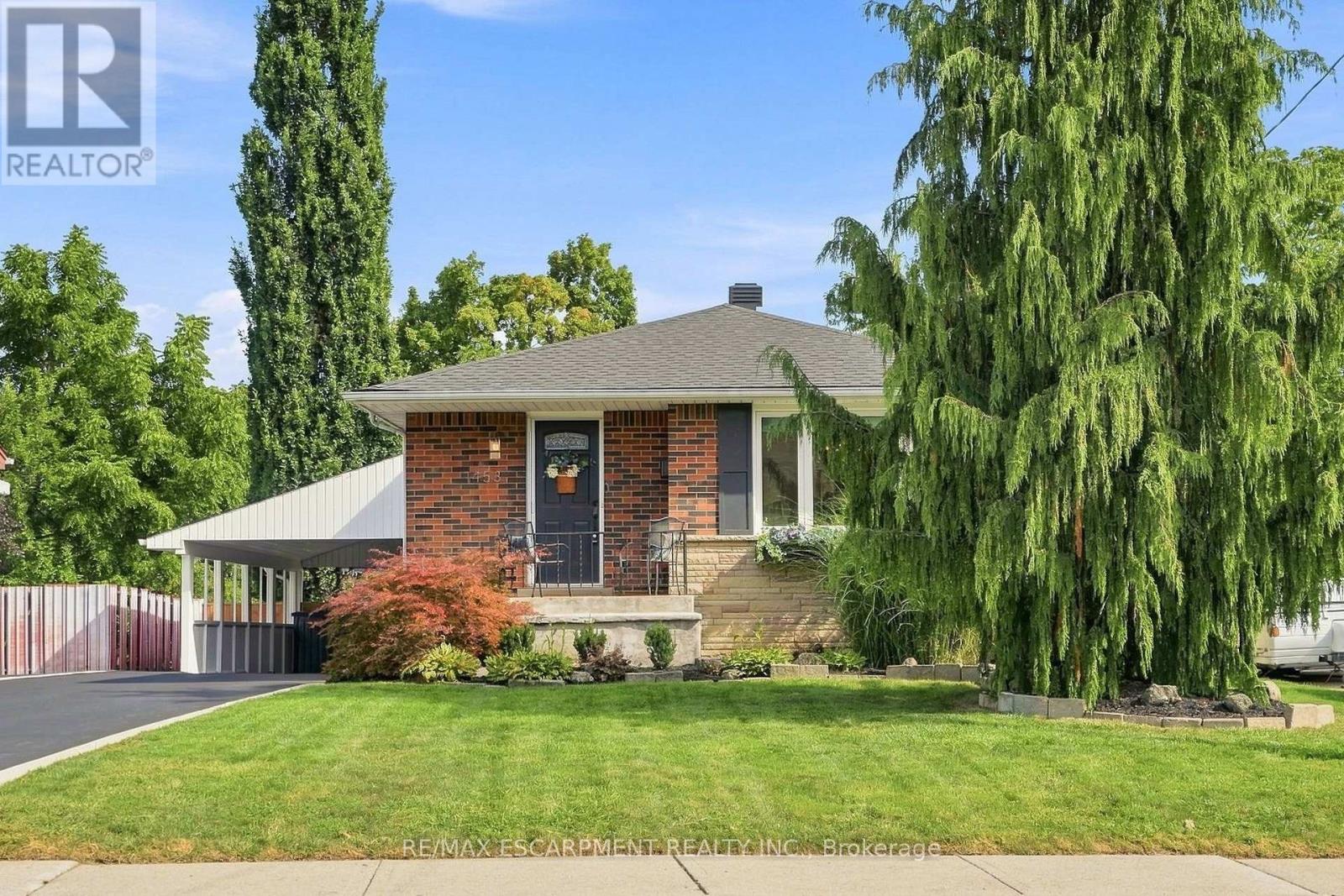 1453 Mountain Grove Avenue, Burlington, Ontario  L7P 2H4 - Photo 2 - W13767884