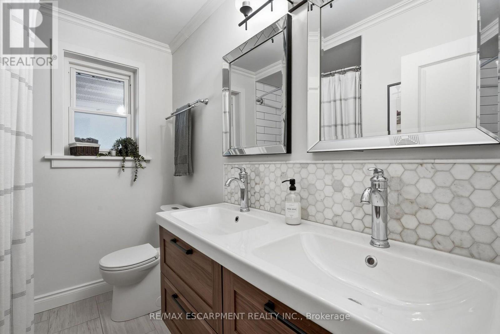 1453 Mountain Grove Avenue, Burlington, Ontario  L7P 2H4 - Photo 28 - W13767884