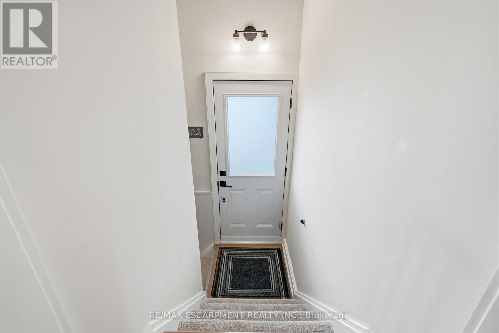 1453 Mountain Grove Avenue, Burlington, Ontario  L7P 2H4 - Photo 30 - W13767884