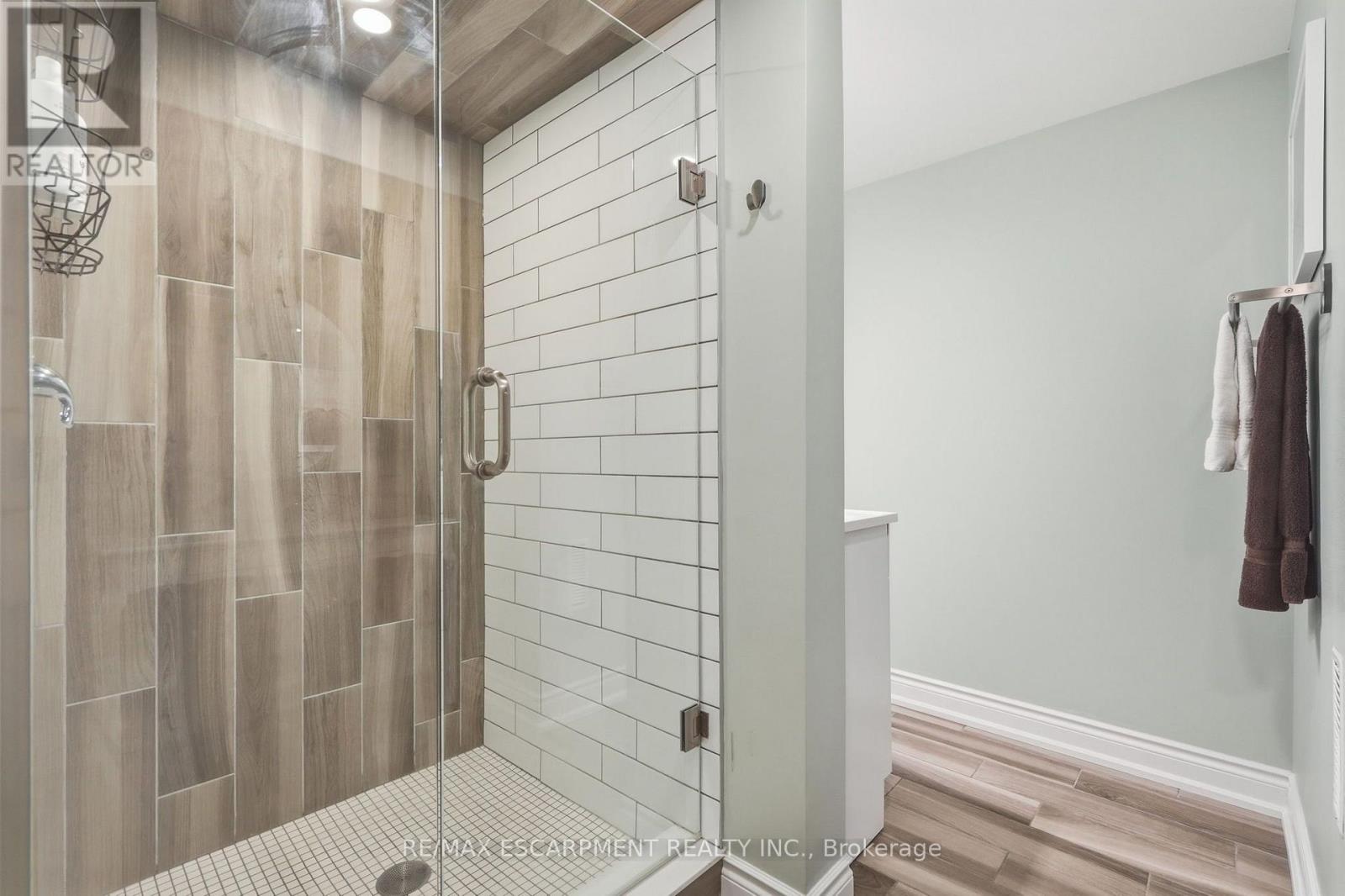 1453 Mountain Grove Avenue, Burlington, Ontario  L7P 2H4 - Photo 39 - W13767884