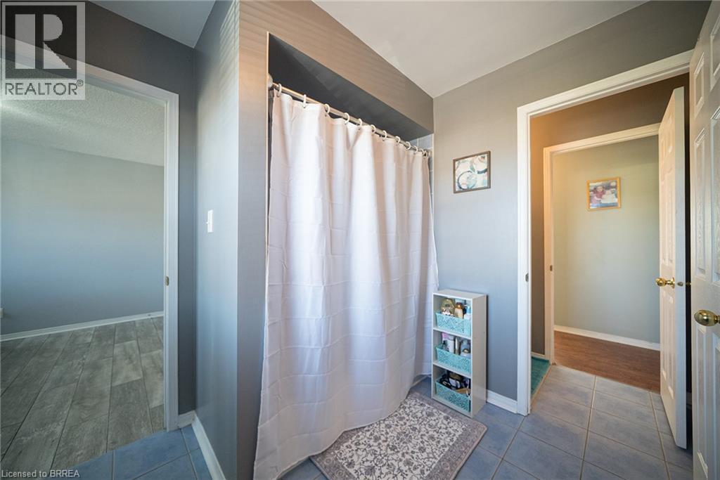 51 Webb Avenue, Brantford, Ontario  N3T 6S6 - Photo 25 - 40860556