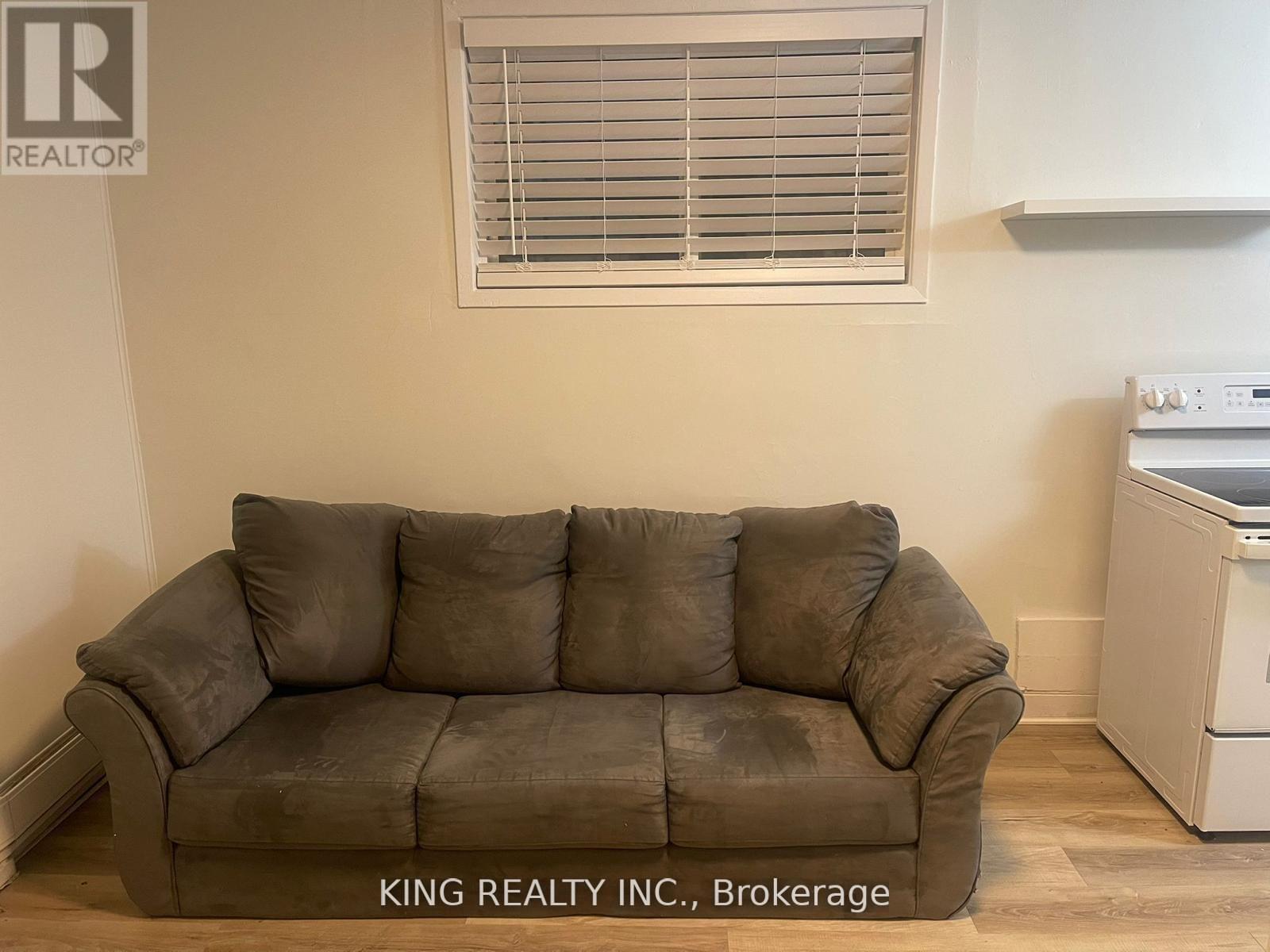 137 Wellington  Street Road E, London East, Ontario  N6B 2K7 - Photo 3 - X13767834