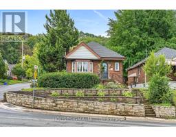 22 ARKLEDUN AVENUE, Hamilton, Ontario
