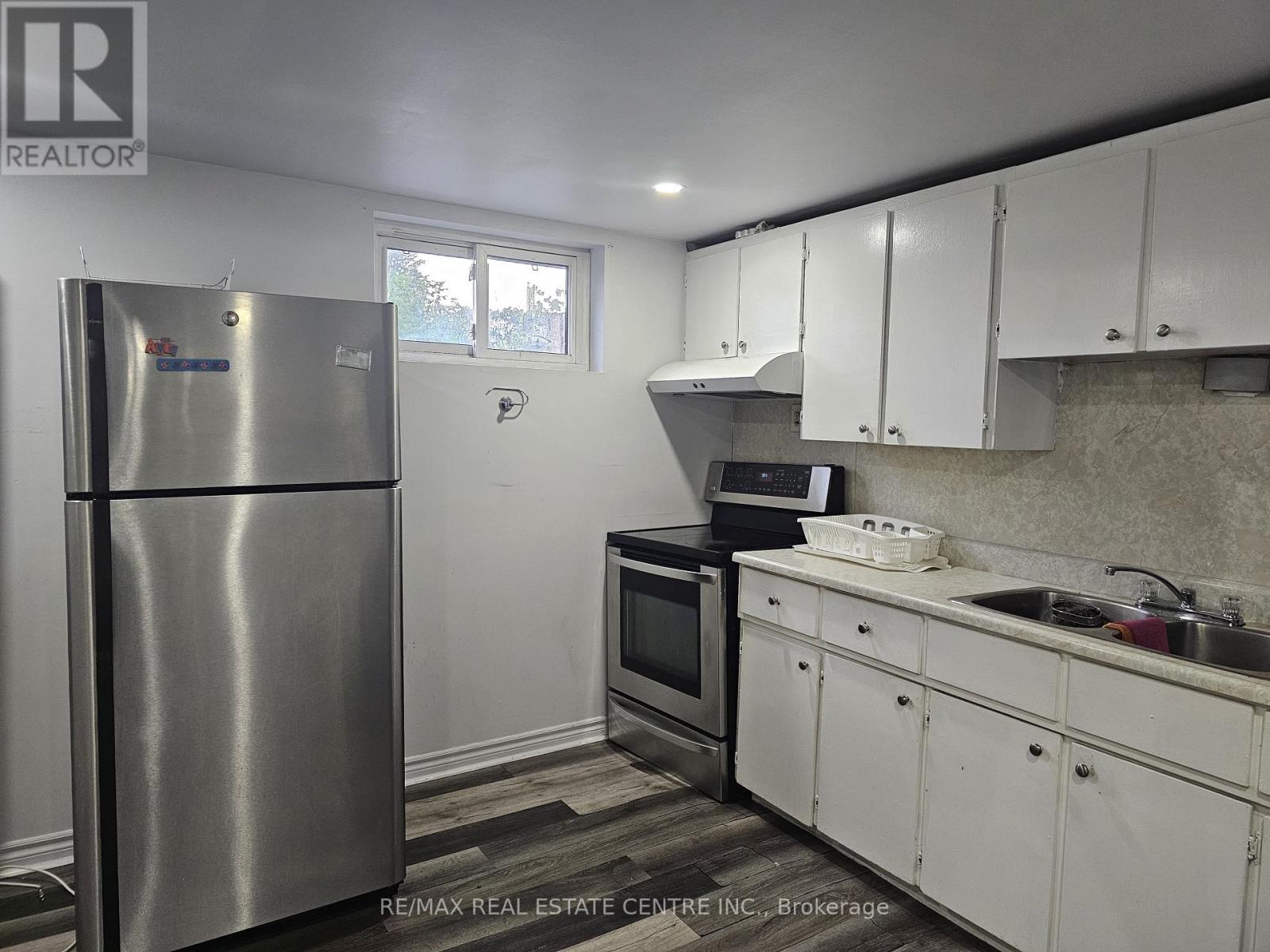 Bsmt - 49 Selkirk Avenue, Hamilton, Ontario L8H 5L6 - Photo 8 - X13692606