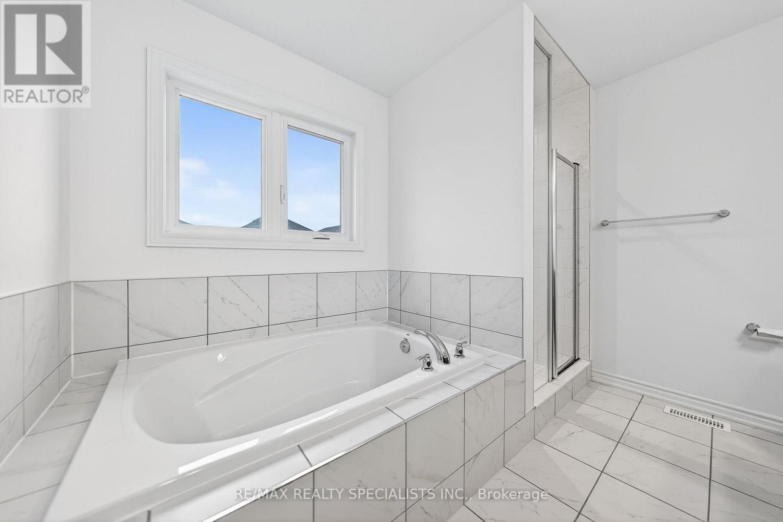 27 Harpin Way W, Centre Wellington, Ontario  N1M 0H8 - Photo 32 - X13767914