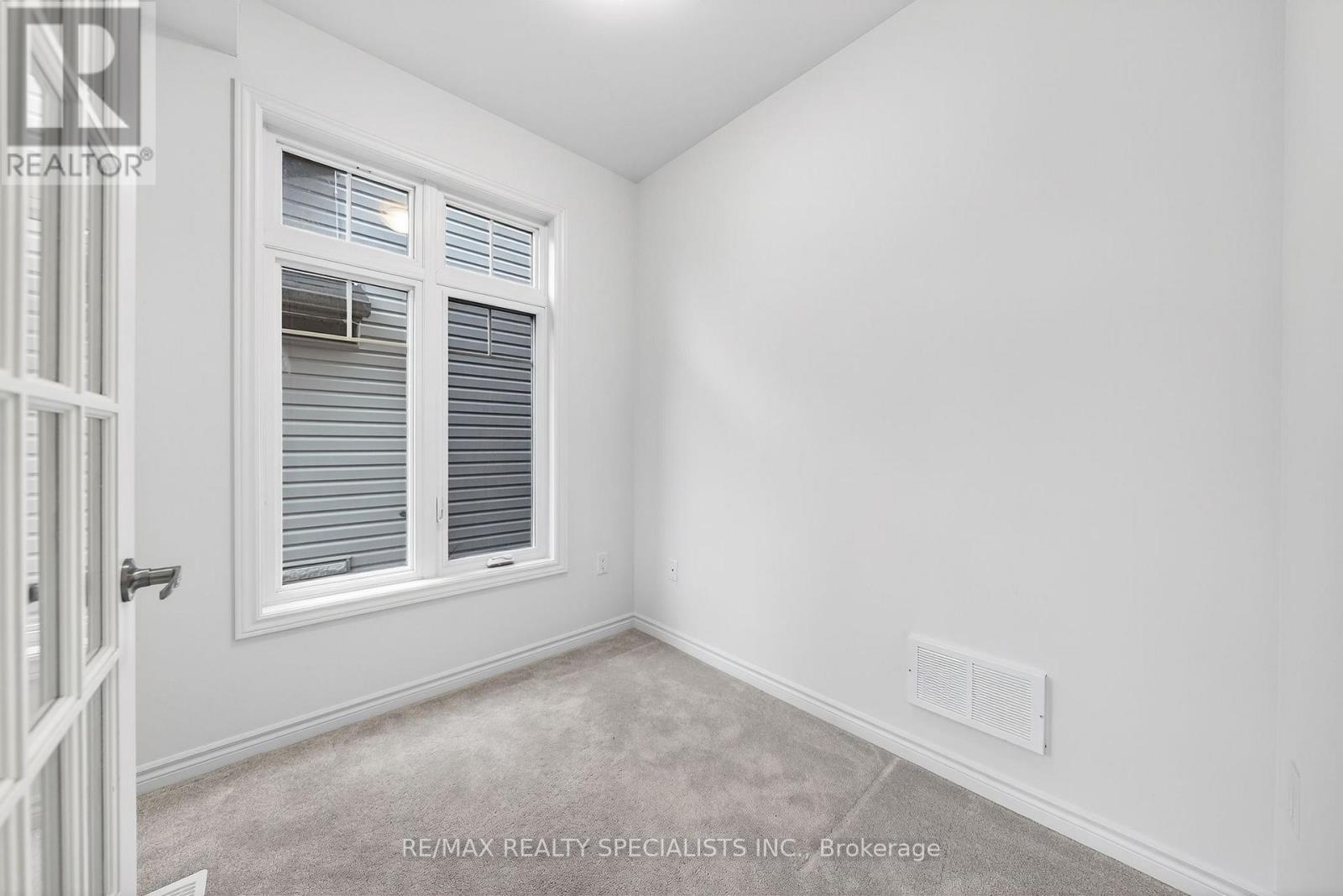 27 Harpin Way W, Centre Wellington, Ontario  N1M 0H8 - Photo 6 - X13767914