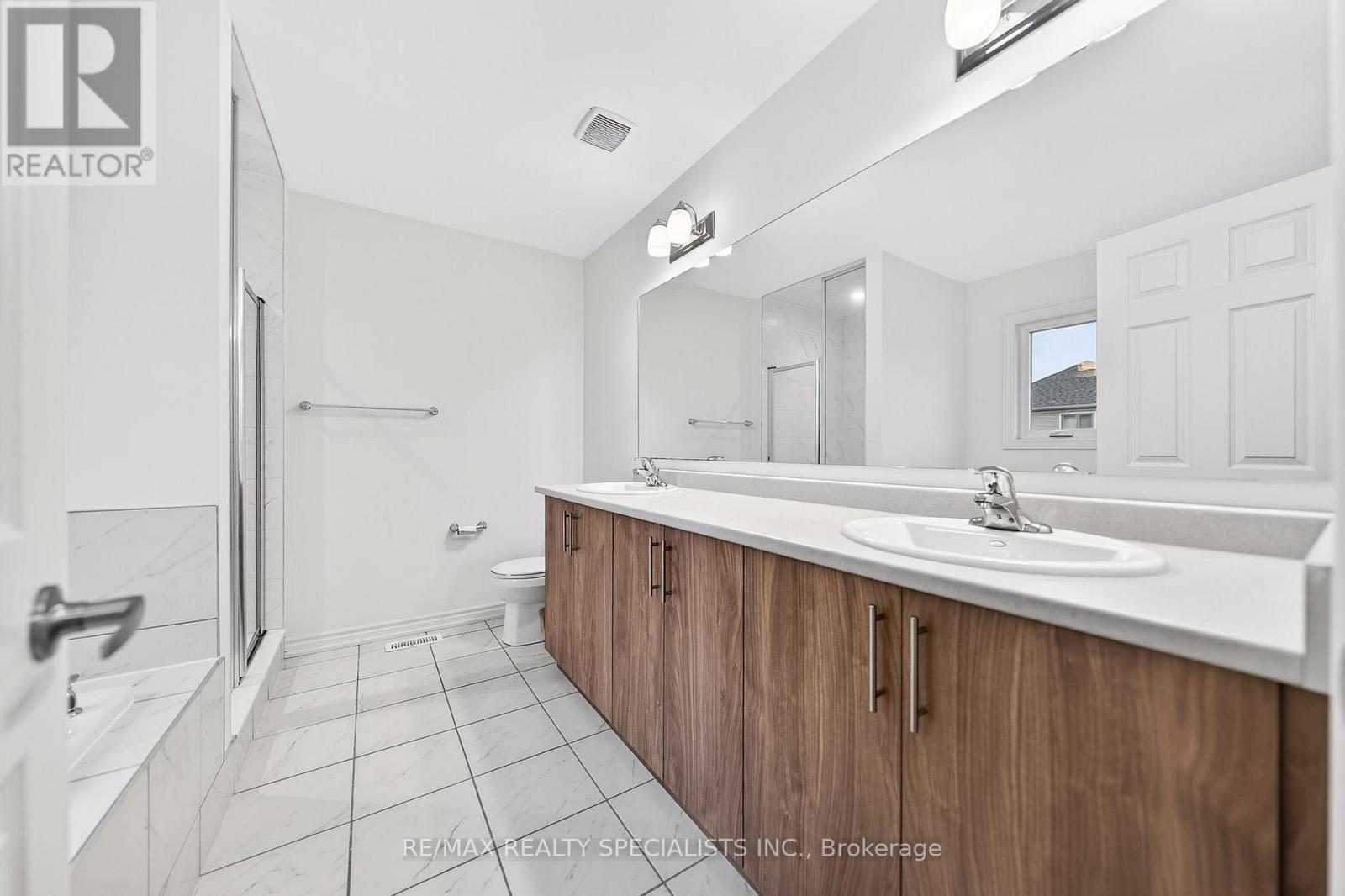 27 Harpin Way W, Centre Wellington, Ontario  N1M 0H8 - Photo 31 - X13767914
