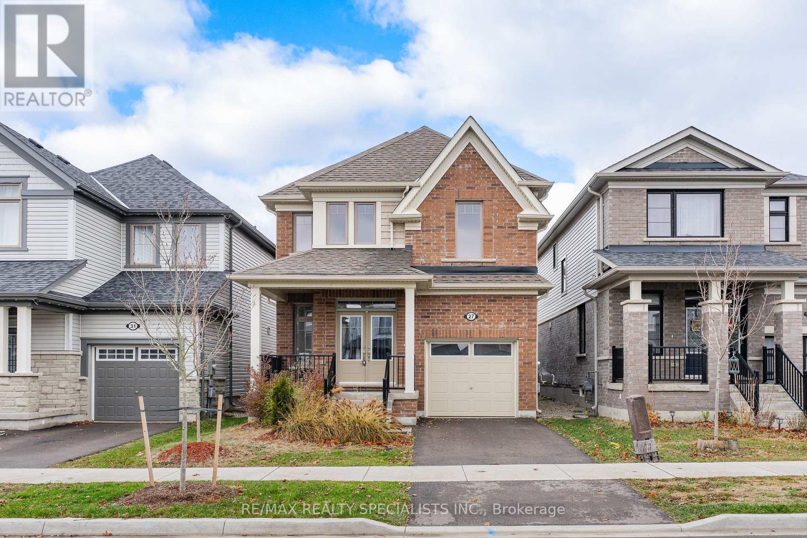 27 Harpin Way W, Centre Wellington, Ontario  N1M 0H8 - Photo 2 - X13767914