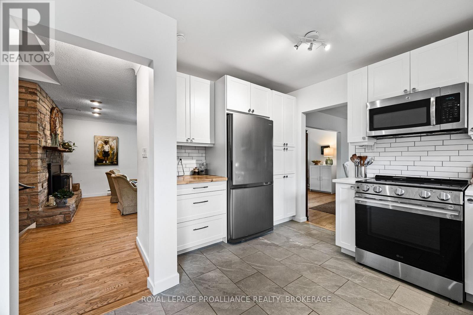 330 Elmwood Drive, Gananoque, Ontario  K7G 1P1 - Photo 21 - X13764830