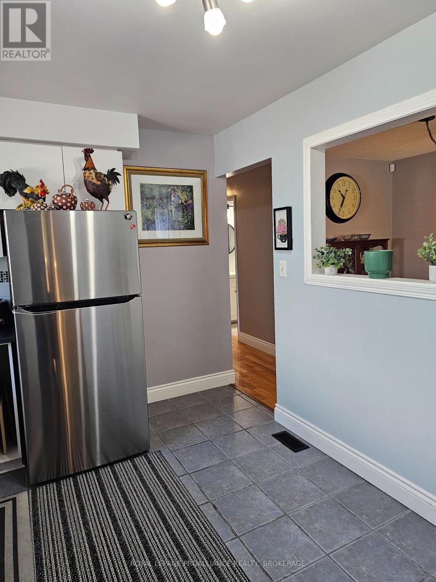 915 Warburton Crescent, Kingston, Ontario  K7M 8L3 - Photo 13 - X13767440