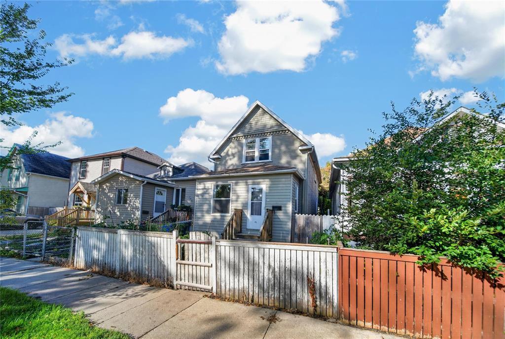 748 Simcoe Street, Winnipeg, Manitoba  R3E 2C4 - Photo 18 - 202622633