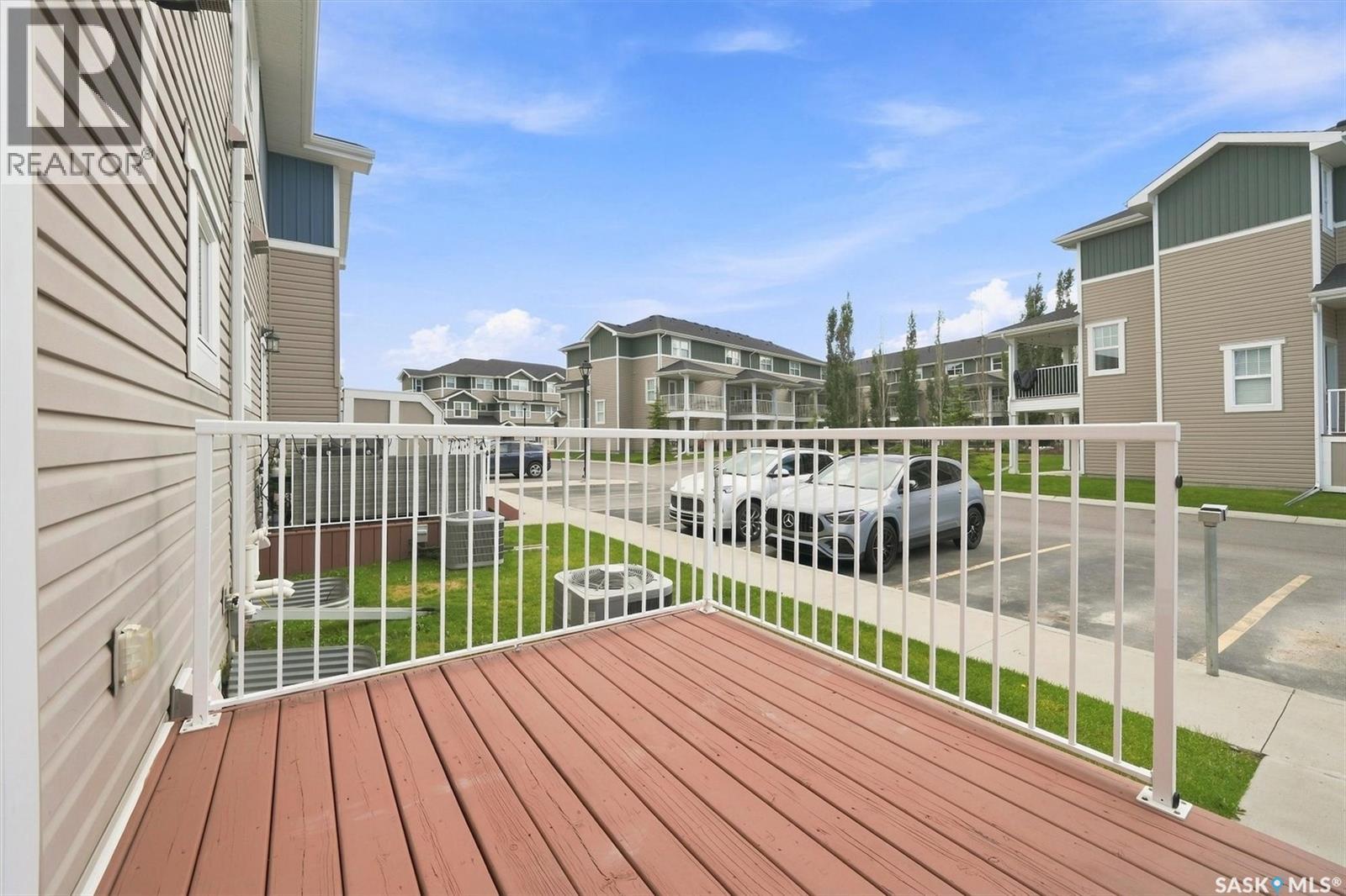 1127 Kolynchuk Link, Saskatoon, Saskatchewan  S7T 0X5 - Photo 2 - SK048099