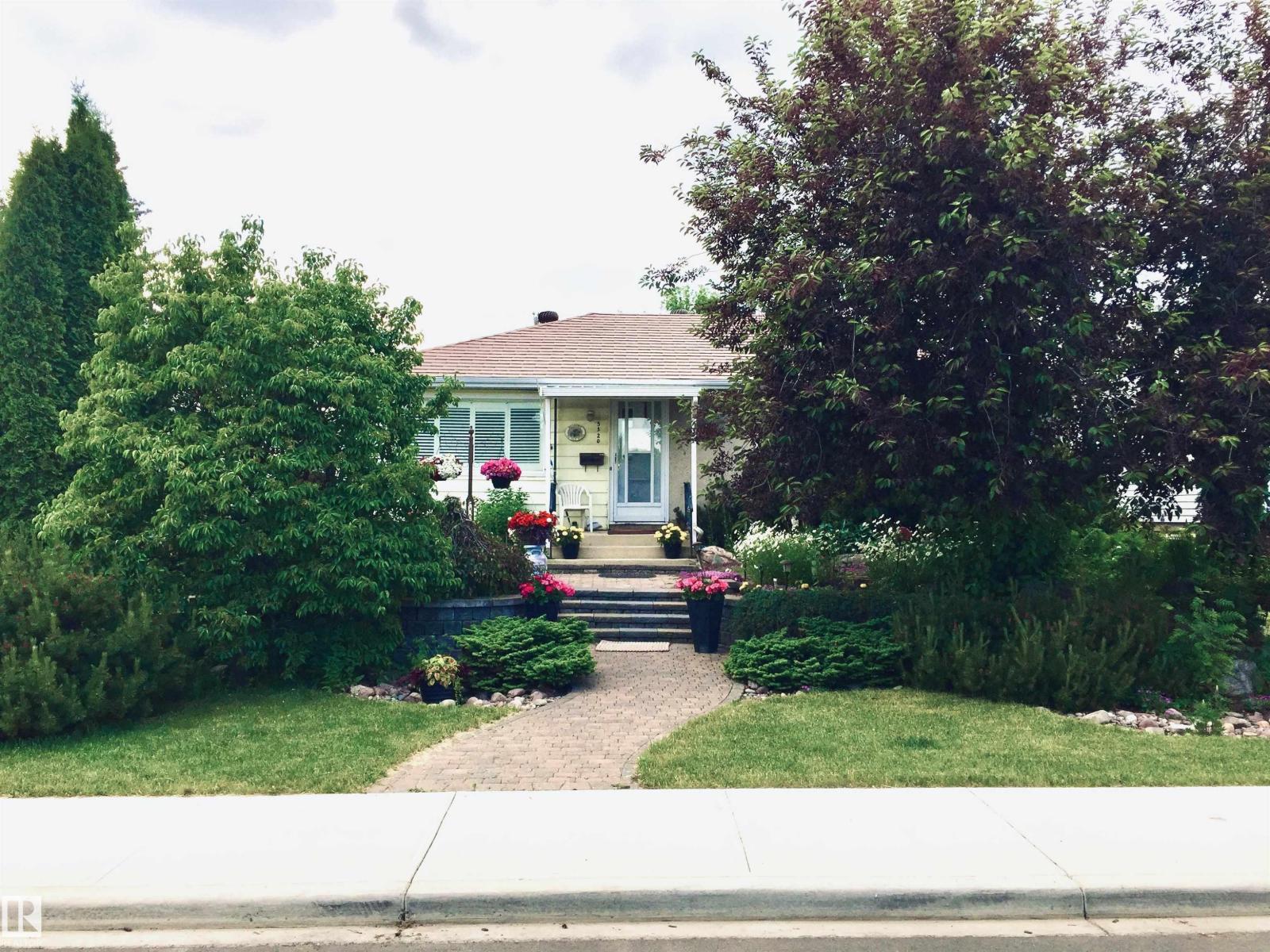 Property Listing: 5320 105b St NwEdmonton