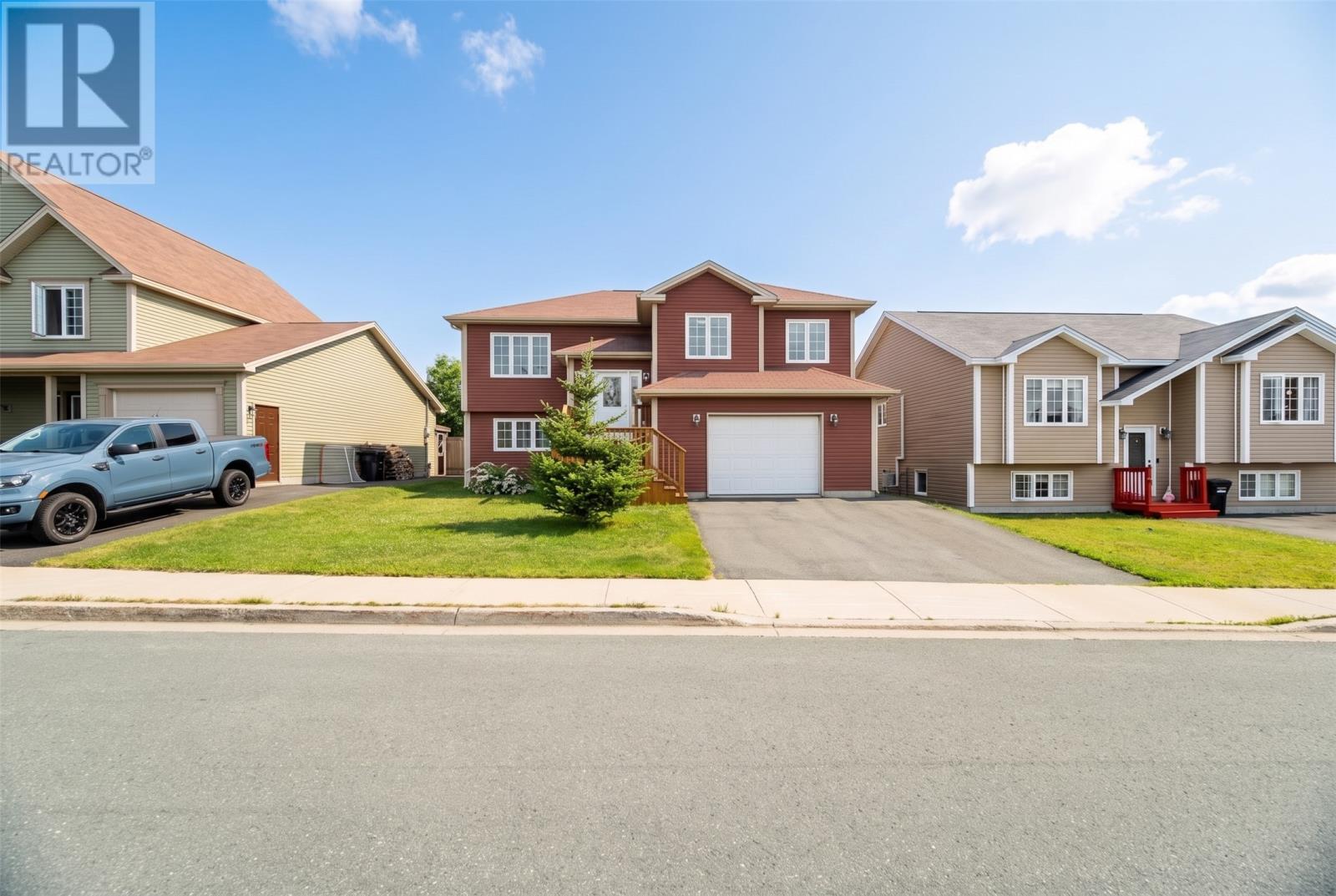 48 DAUNTLESS Street, ST. JOHN'S — photo 2