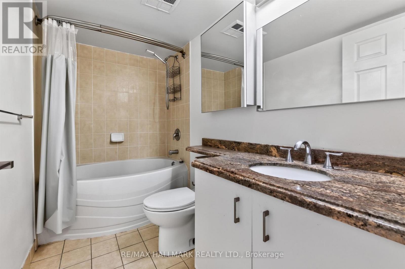 702 - 51 Baffin Court, Richmond Hill, Ontario  L4B 4P6 - Photo 23 - N13753796
