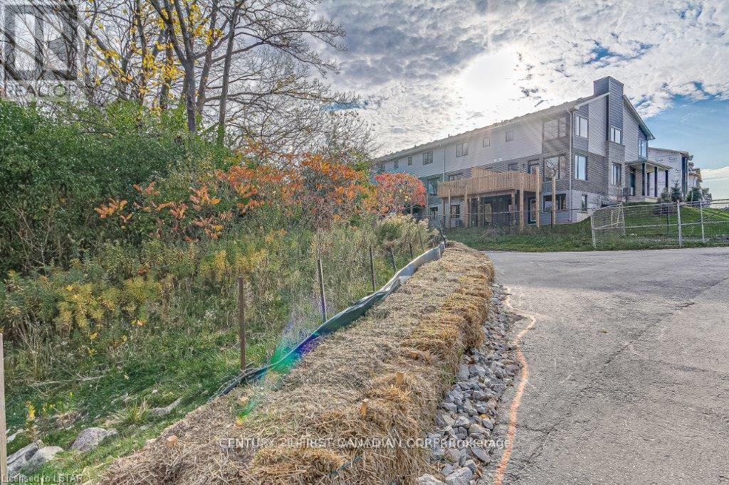 88- Upper Levels - 177 Edgevalley Road, London East, Ontario  N5V 0C5 - Photo 30 - X13768016