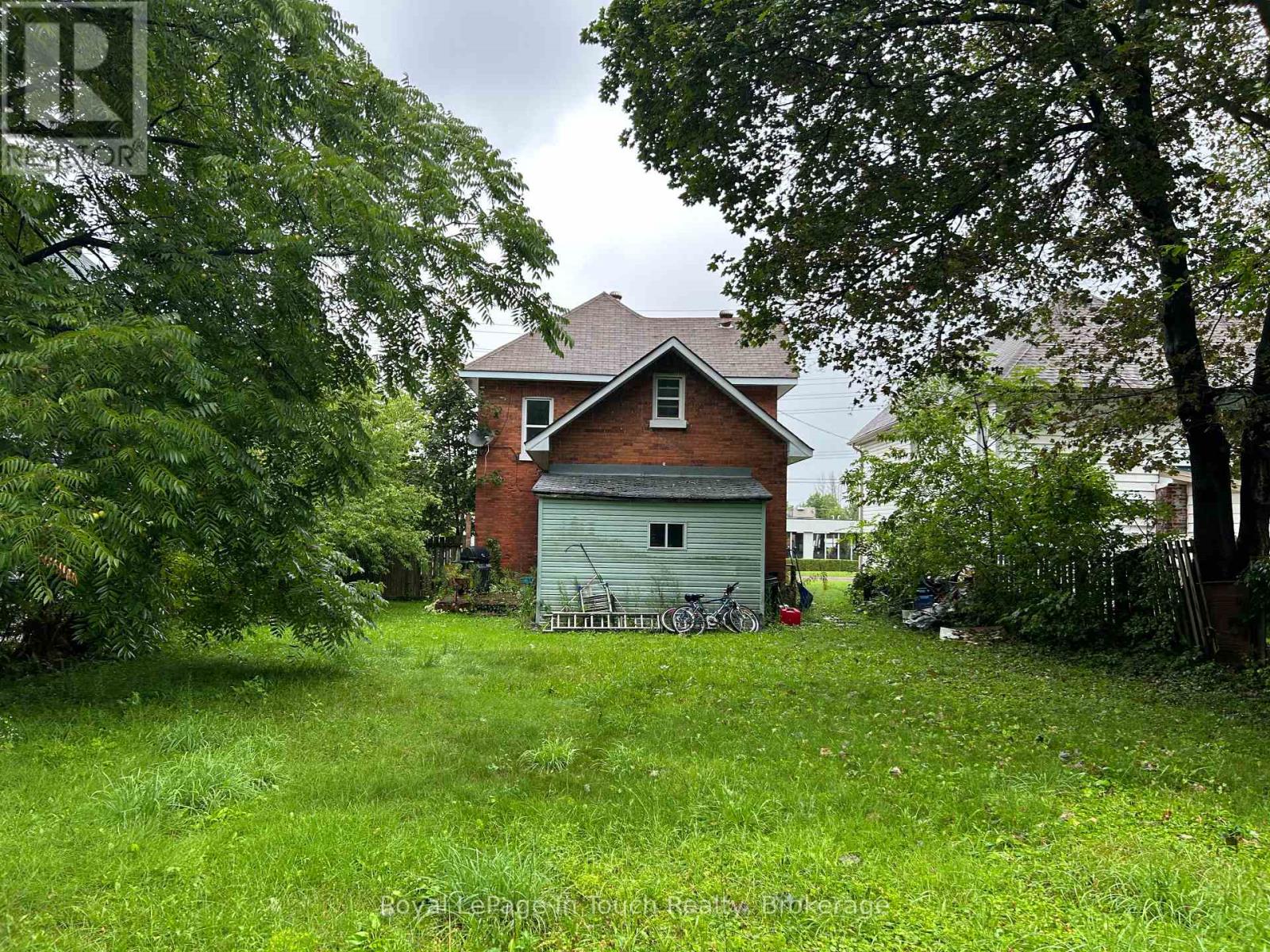 98 Fourth Street, Midland, Ontario  L4R 3T1 - Photo 3 - S13768056