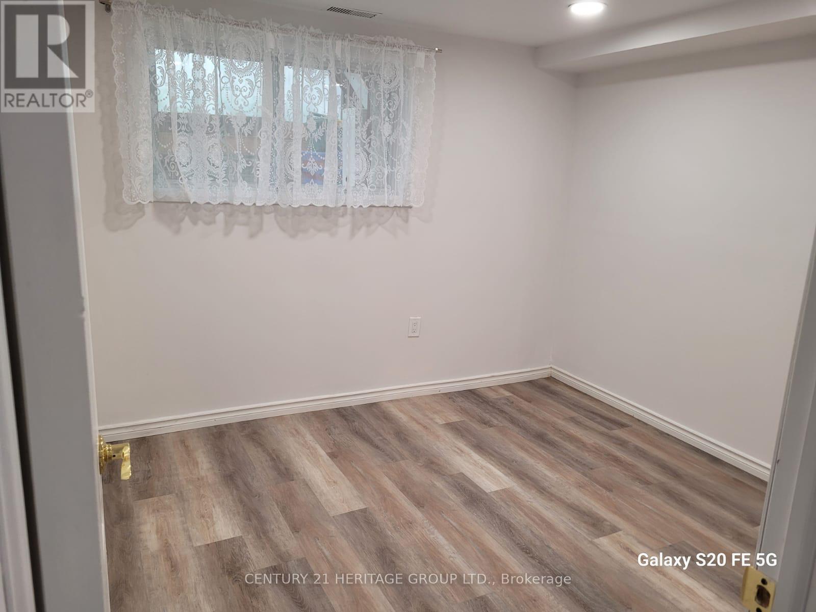 One - 408 Osiris Drive, Richmond Hill, Ontario  L4C 2P9 - Photo 8 - N13768012