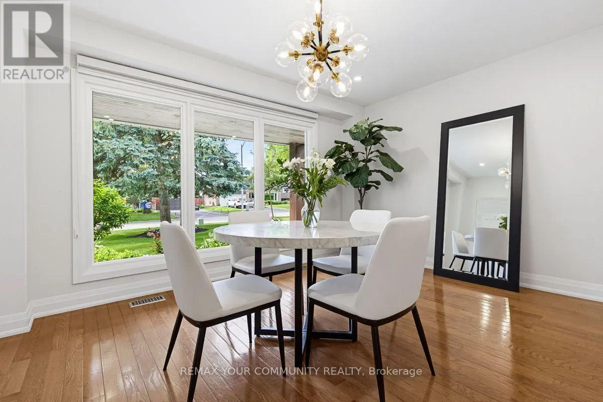 18 Oak Lea Circle, Markham, Ontario  L3P 3M5 - Photo 7 - N13768054