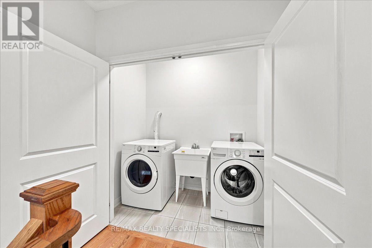 13 - 220 Dissette Street, Bradford West Gwillimbury, Ontario  L3Z 4M2 - Photo 16 - N13768066