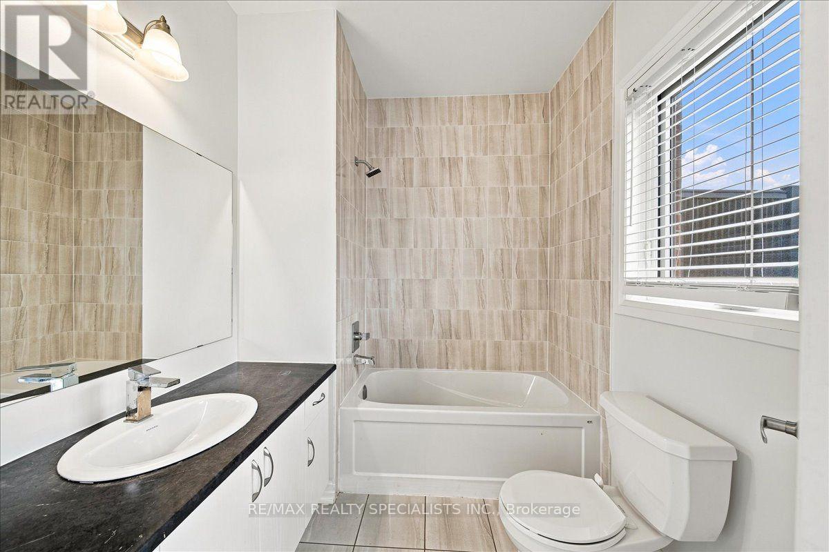 13 - 220 Dissette Street, Bradford West Gwillimbury, Ontario  L3Z 4M2 - Photo 20 - N13768066