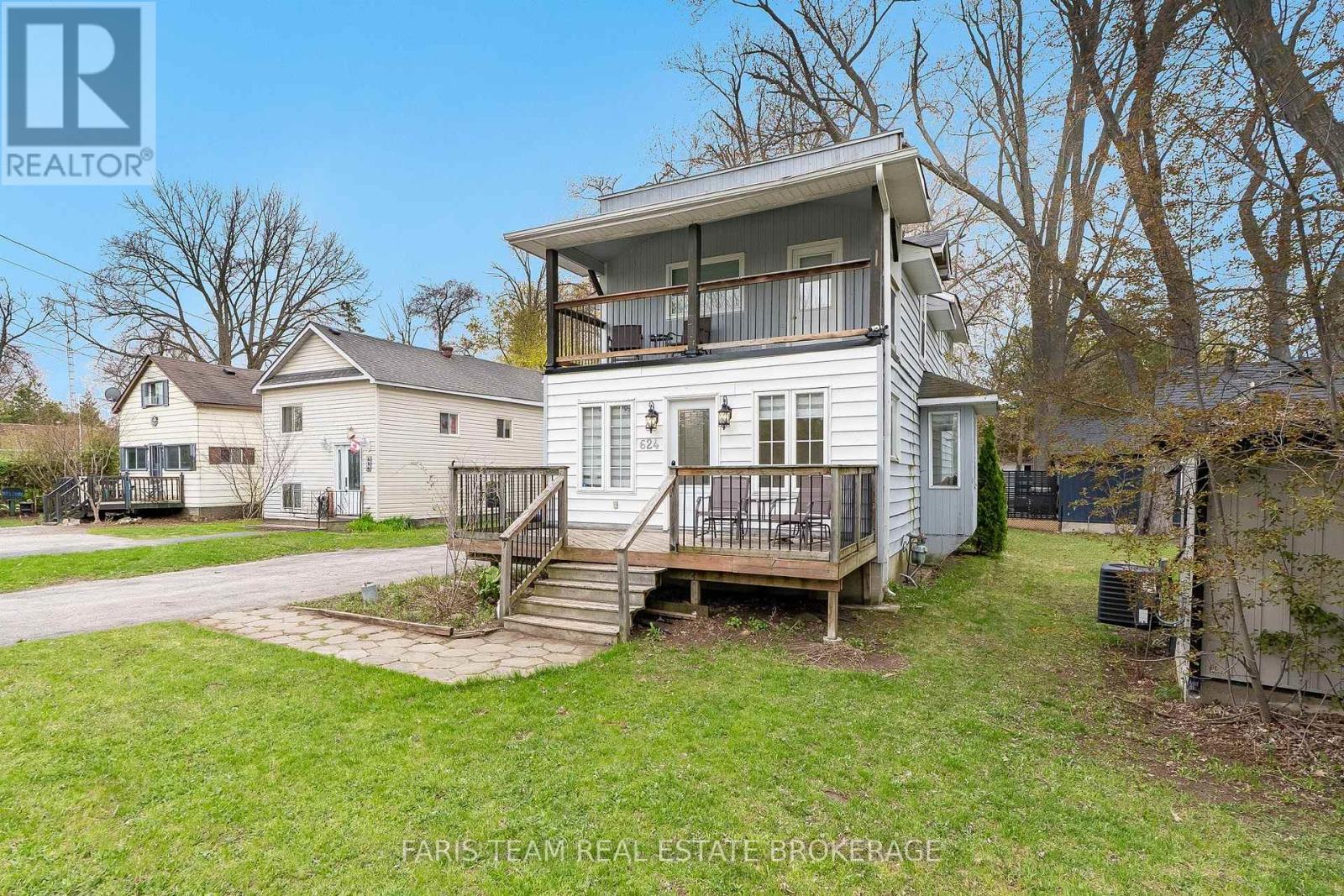 687 Innisfil Beach Road, Innisfil (Alcona), Ontario  L0L 2M0 - Photo 5 - N13768264