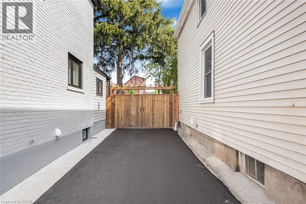 250 Rosslyn Avenue N, Hamilton, Ontario  L8L 7R1 - Photo 7 - 40862192
