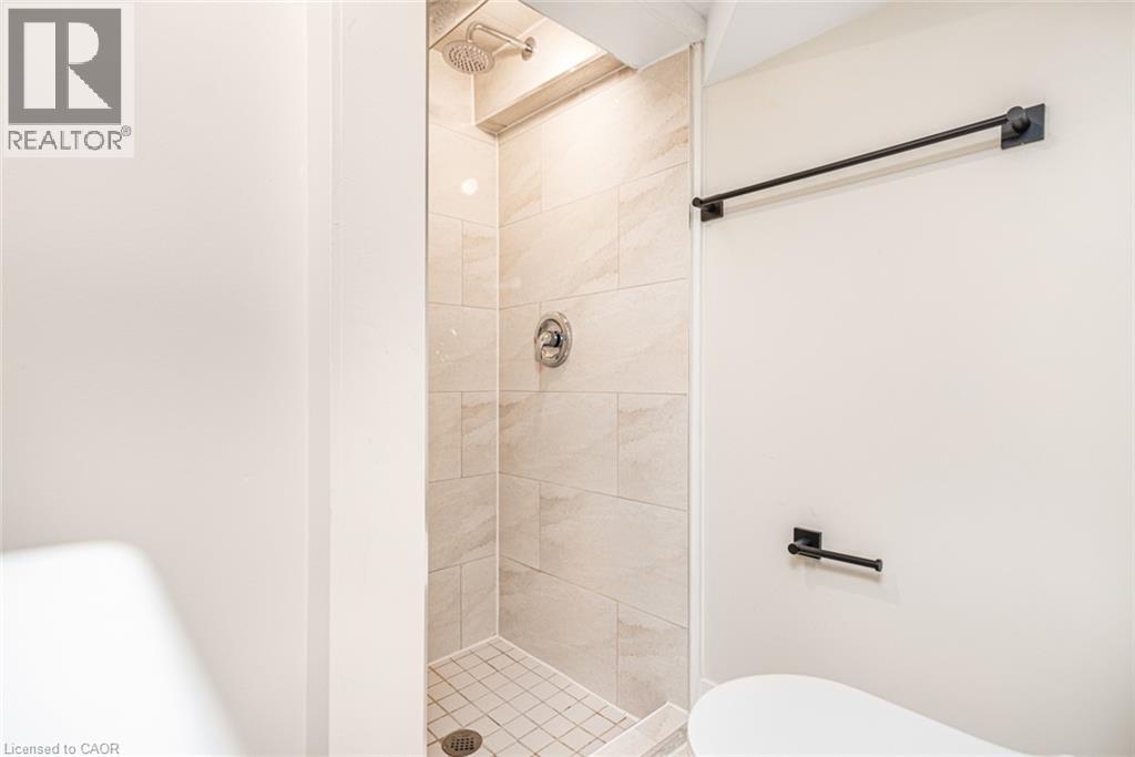 250 Rosslyn Avenue N, Hamilton, Ontario  L8L 7R1 - Photo 31 - 40862192