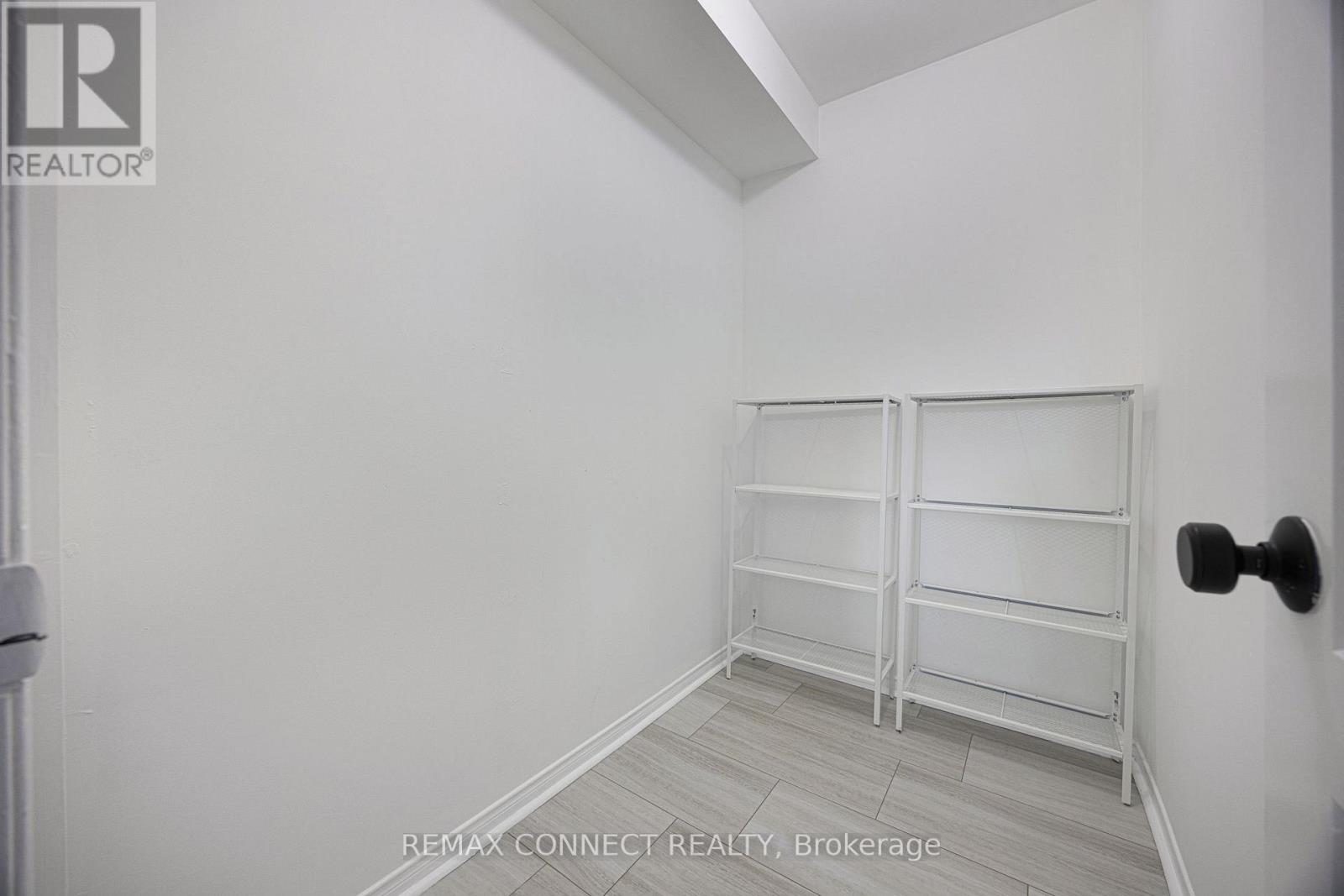 3391 Southwick Street, Mississauga, Ontario  L5M 7M1 - Photo 12 - W13768030
