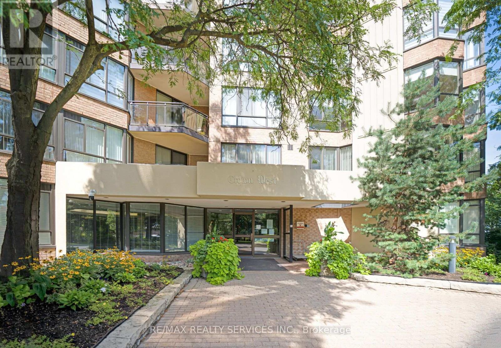 1606 - 20 Cherrytree Drive, Brampton, Ontario  L6Y 3V1 - Photo 4 - W13768172