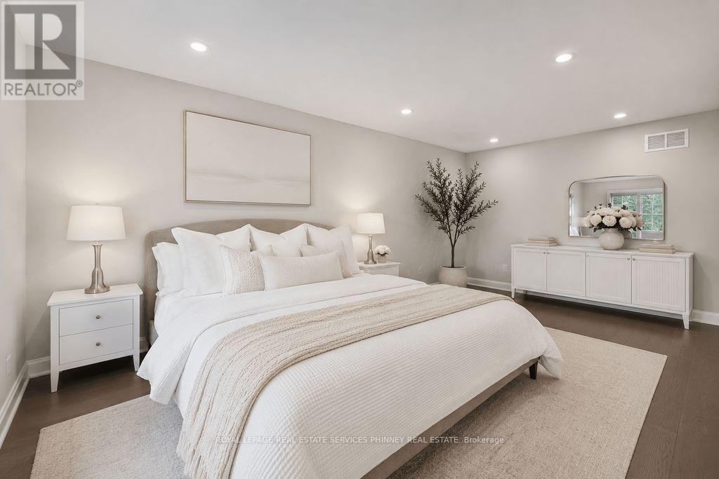 6 Iroquois Avenue, Mississauga, Ontario  L5G 1M6 - Photo 11 - W13768262