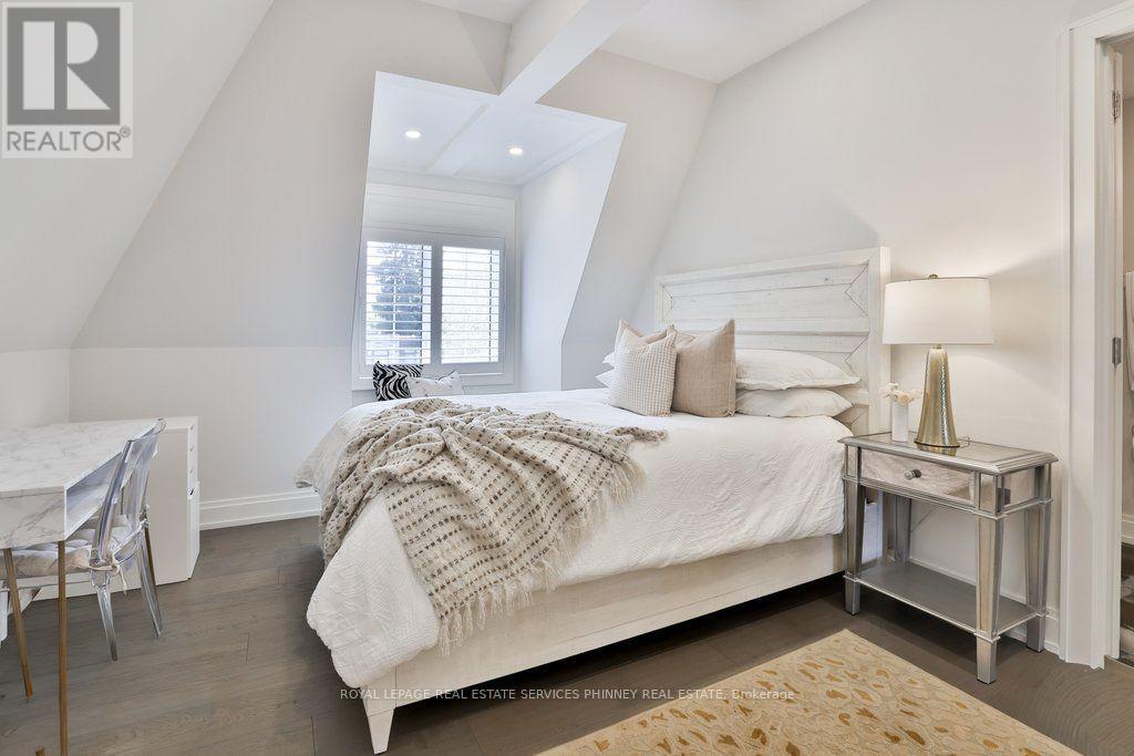 6 Iroquois Avenue, Mississauga, Ontario  L5G 1M6 - Photo 23 - W13768262