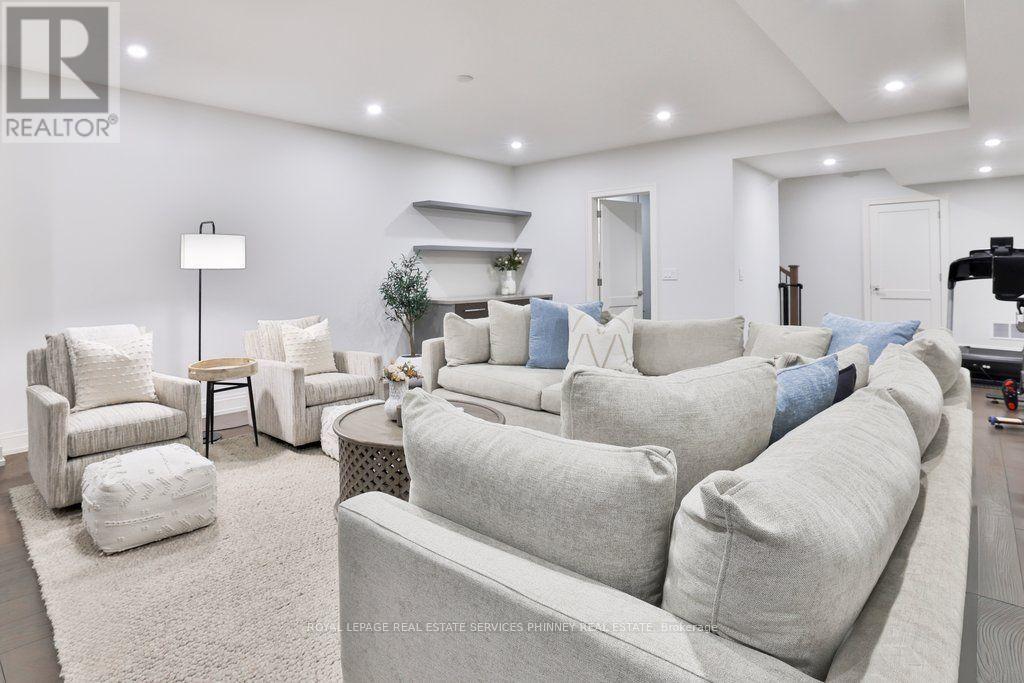 6 Iroquois Avenue, Mississauga, Ontario  L5G 1M6 - Photo 26 - W13768262