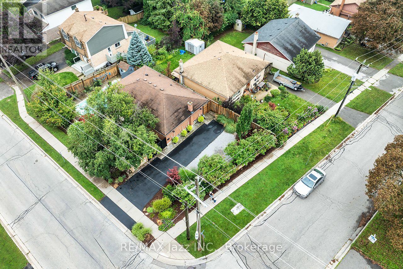 1085 Willowdale Avenue, Oshawa, Ontario  L1H 1W7 - Photo 41 - E13739968