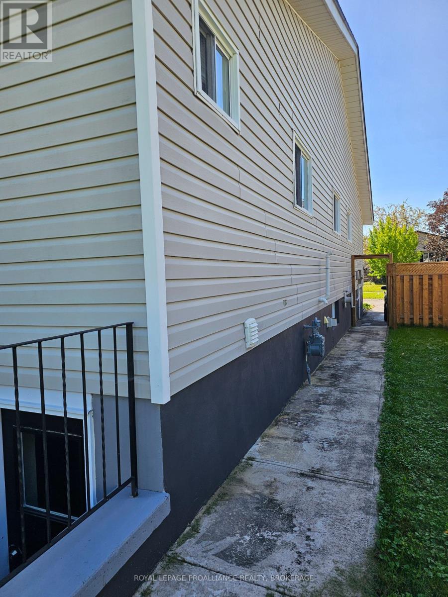 915 Warburton Crescent, Kingston, Ontario  K7M 8L3 - Photo 31 - X13767440