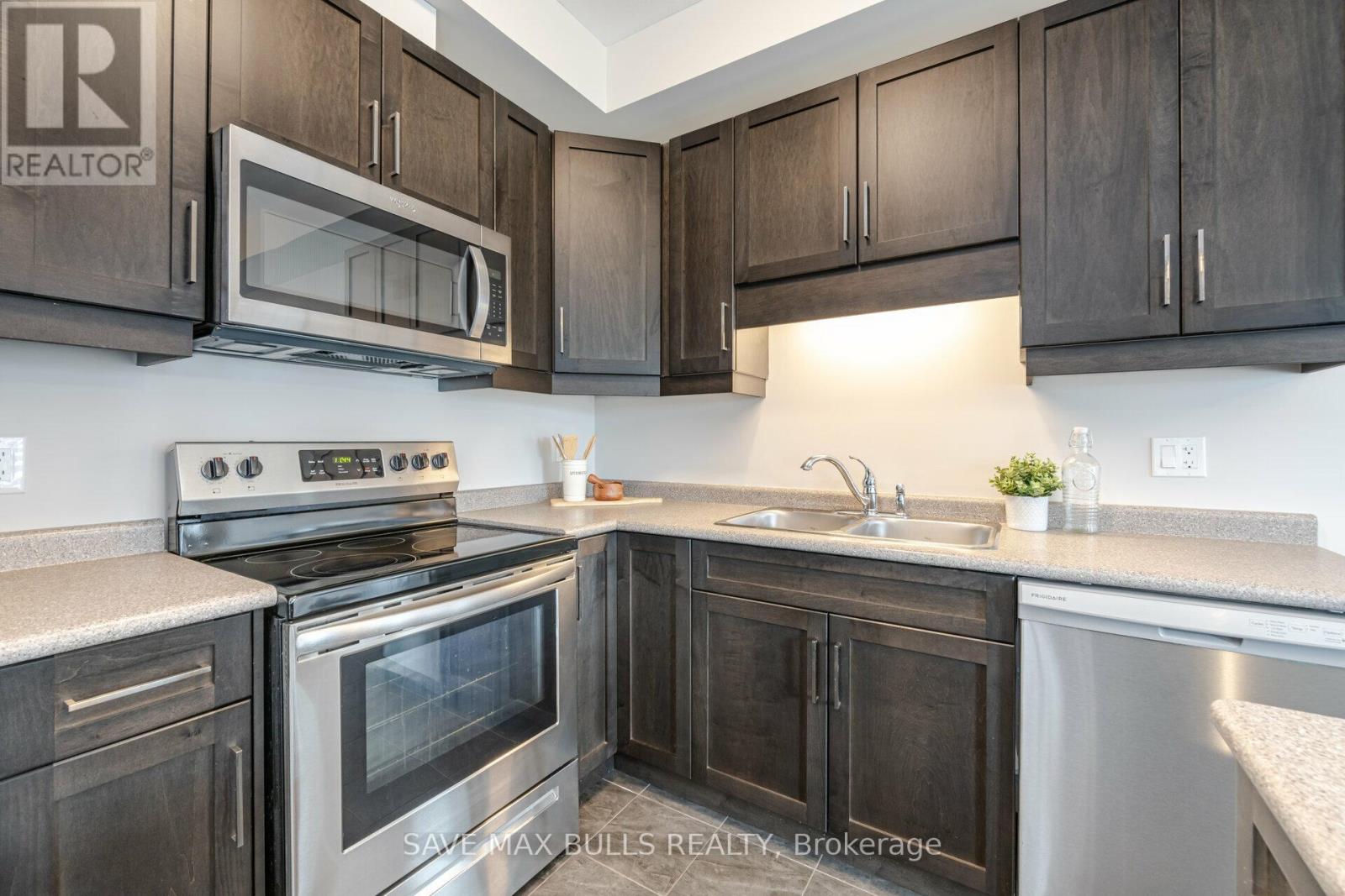 7381 Matteo Drive, Niagara Falls, Ontario  L2H 3T3 - Photo 14 - X13768034