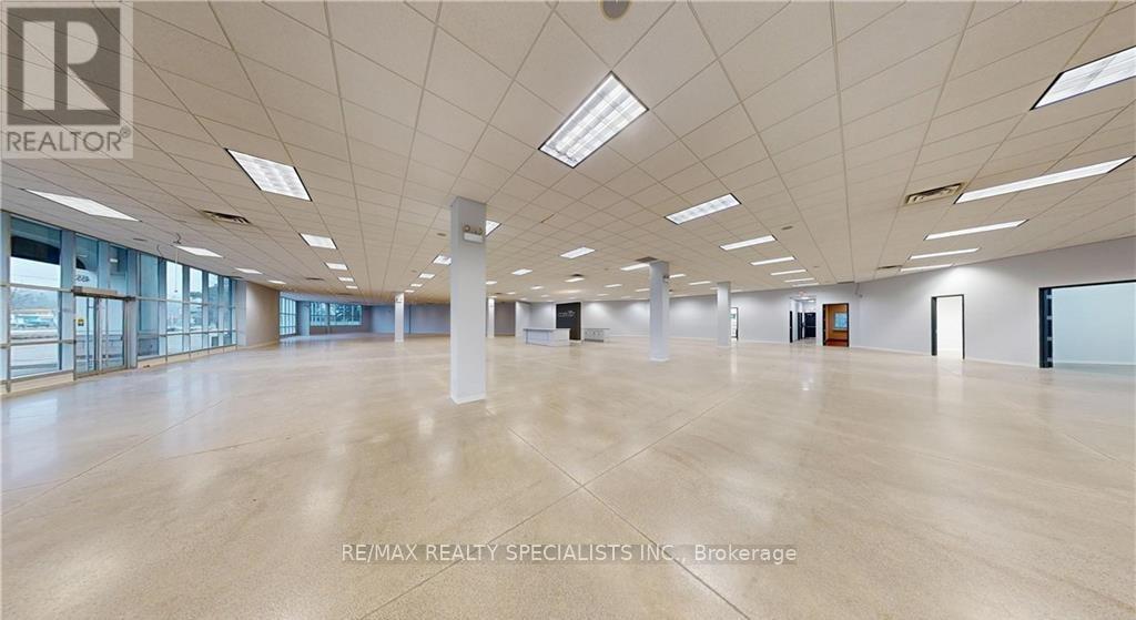 3-Retail - 4553 King Street E, Kitchener, Ontario  N2P 2G2 - Photo 8 - X13768036