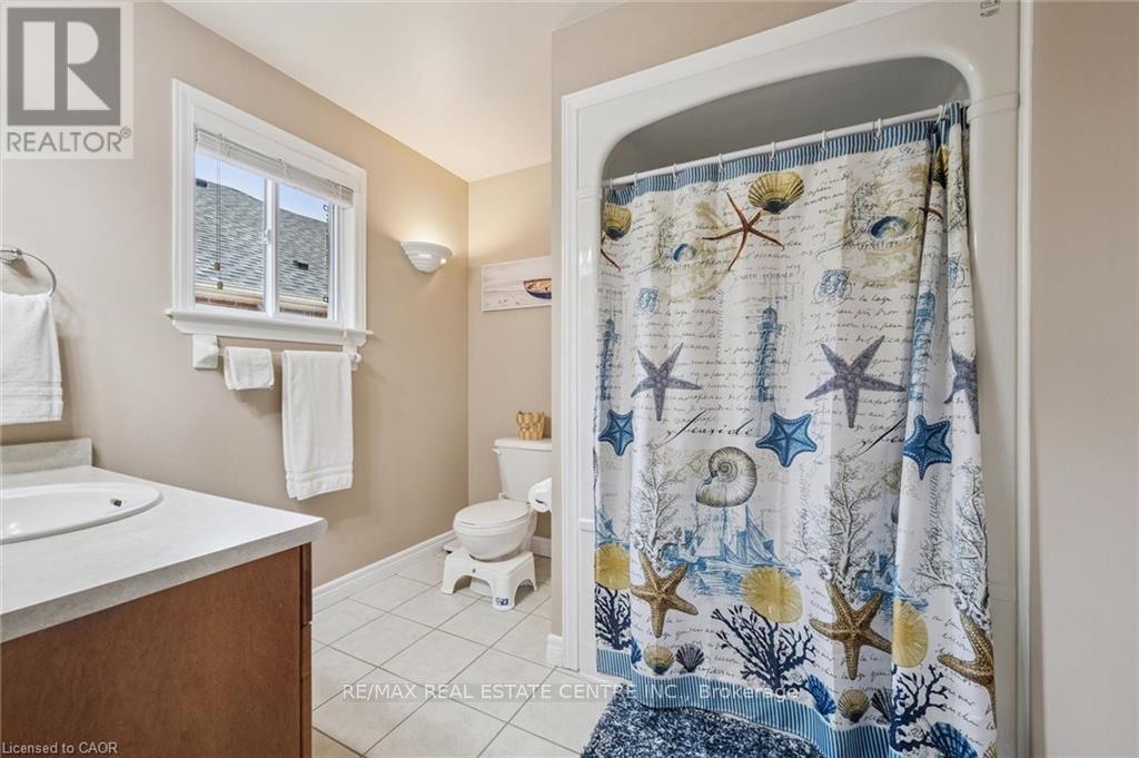 555 Killbear Court, Waterloo, Ontario  N2V 2R9 - Photo 10 - X13768162