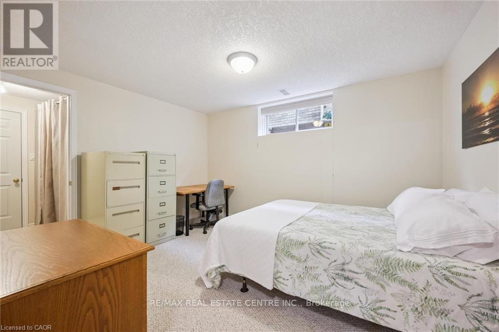 555 Killbear Court, Waterloo, Ontario  N2V 2R9 - Photo 16 - X13768162