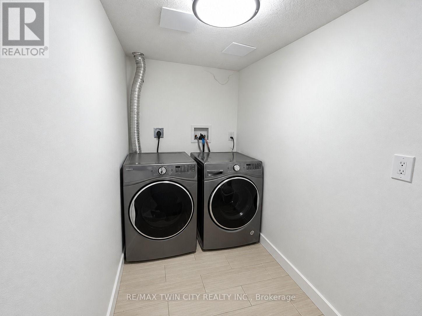 7 Briarfield Street, Kitchener, Ontario  N2A 4B6 - Photo 24 - X13768206