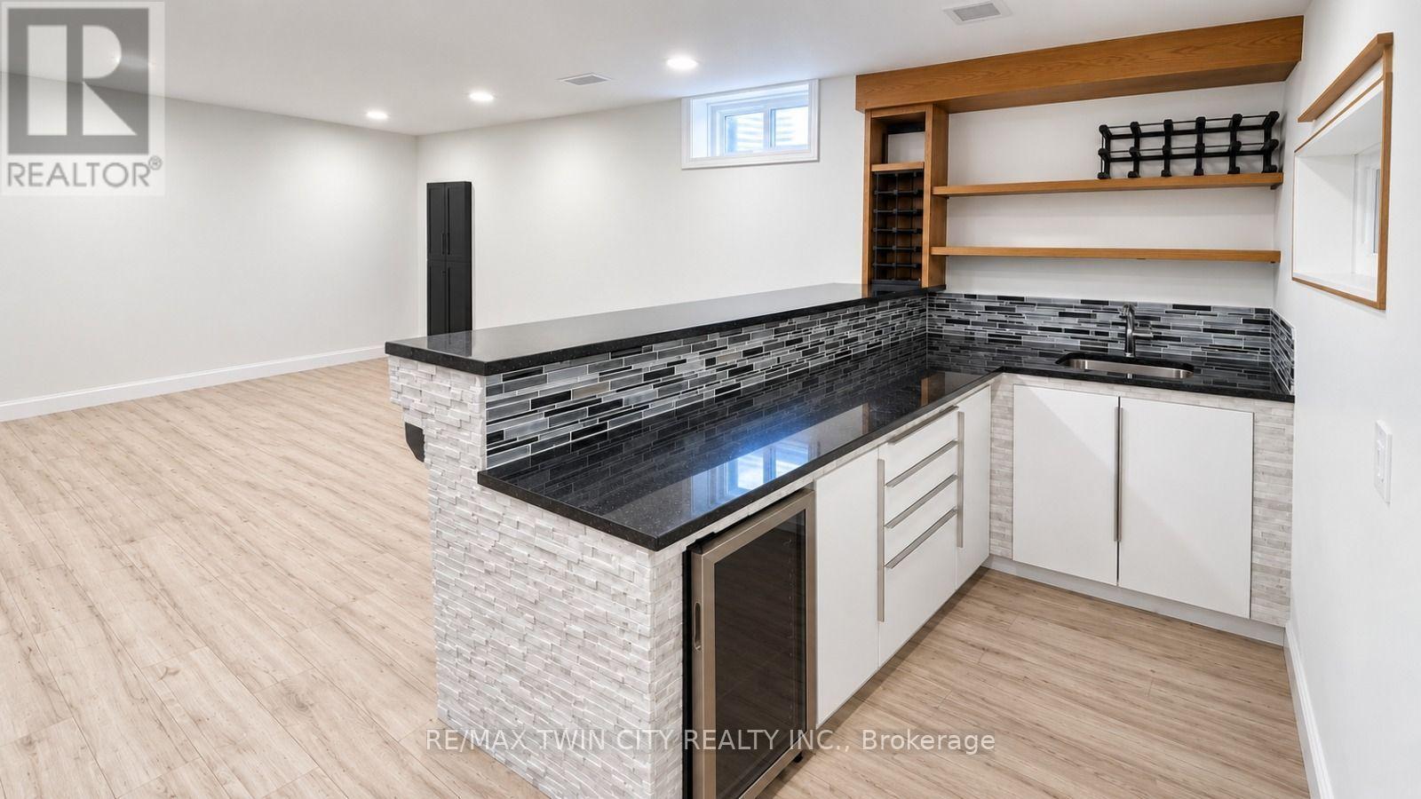 7 Briarfield Street, Kitchener, Ontario  N2A 4B6 - Photo 28 - X13768206