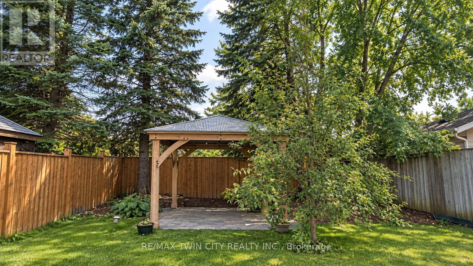 7 Briarfield Street, Kitchener, Ontario  N2A 4B6 - Photo 37 - X13768206