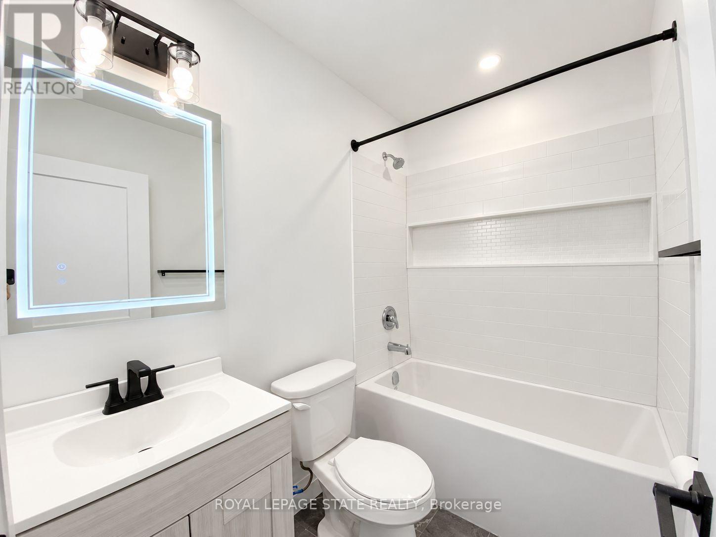 Upper - 24 Sandalwood Avenue, Hamilton, Ontario  L8T 2E3 - Photo 10 - X13768240
